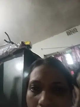 Moyna 52 online show from 07/04/26, 03:35