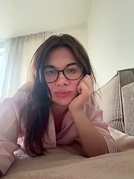 Sophie Virginia online show from 07/15/26, 06:46