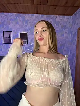 BellaSwan- online show from 07/11/26, 06:16