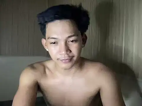 Snapshot of YourcumBoy77 chatting on 07/08/26, 12:53 YourcumBoy77 online show from 07/08/26, 12:53