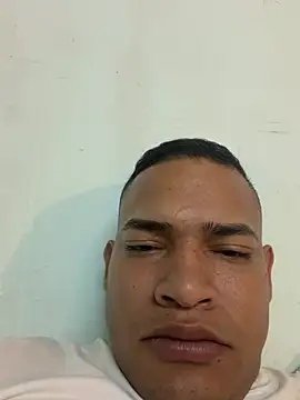 Snapshot of jaju- chatting on 07/04/26, 01:01 jaju- online show from 07/04/26, 01:01