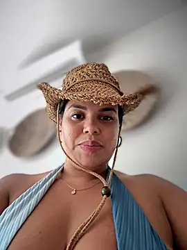 AliceStarshine online show from 12/18/25, 07:31