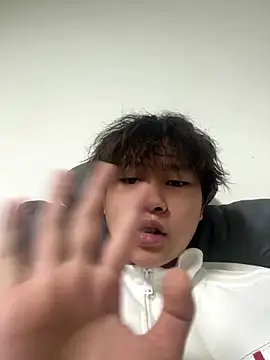 JJ9521 online show from 07/05/26, 10:44
