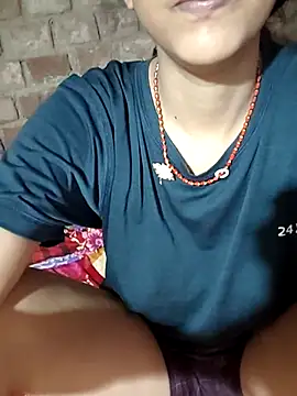 Snapshot of 18year_shilpi chatting on 07/06/26, 08:55 18year shilpi online show from 07/06/26, 08:55