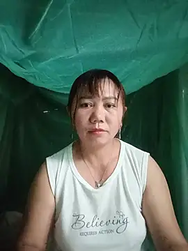 Snapshot of Mai-lingg chatting on 07/08/26, 01:32 Mai-lingg online show from 07/08/26, 01:32