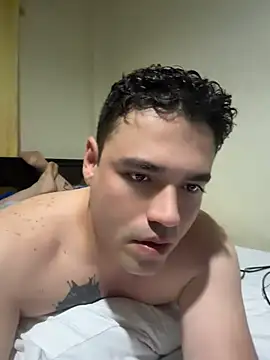 Snapshot of Valentino_ruiz chatting on 07/14/26, 11:32 Valentino ruiz online show from 07/14/26, 11:32