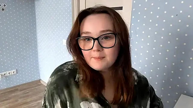 Snapshot of Bella_herecute chatting on 07/08/26, 12:53 Bella herecute online show from 07/08/26, 12:53