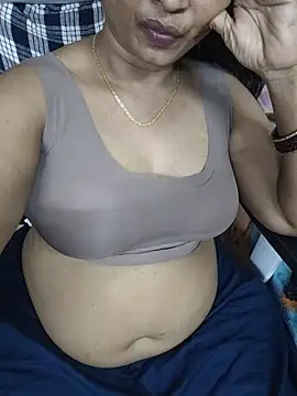 amudha143 online show from 07/10/26, 09:06