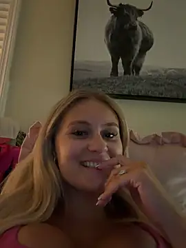 Snapshot of DaisyMonroexoxo chatting on 07/12/26, 02:46 DaisyMonroexoxo online show from 07/12/26, 02:46