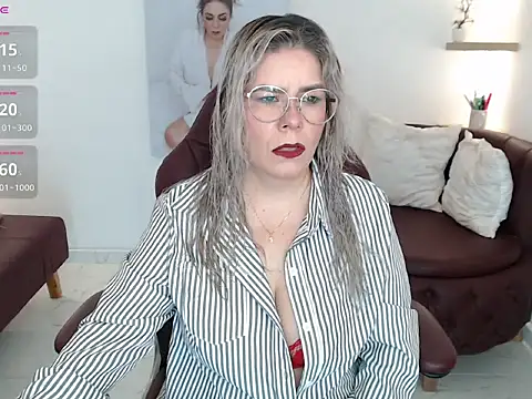 leylamia online show from 07/09/26, 01:37