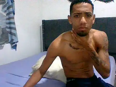 Snapshot of Blessed_latin chatting on 07/10/26, 11:24 Blessed latin online show from 07/10/26, 11:24