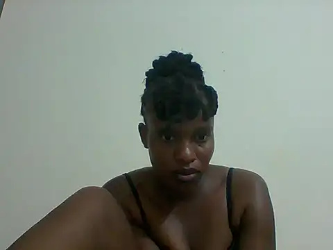 Snapshot of Sexy_kessy chatting on 07/14/26, 09:20 Sexy kessy online show from 07/14/26, 09:20