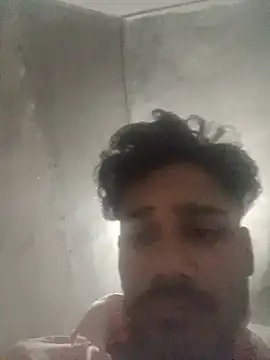 Snapshot of sharvan___13 chatting on 07/10/26, 10:12 sharvan 13 online show from 07/10/26, 10:12
