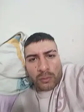 Snapshot of alex_xhot chatting on 07/11/26, 11:17 alex xhot online show from 07/11/26, 11:17