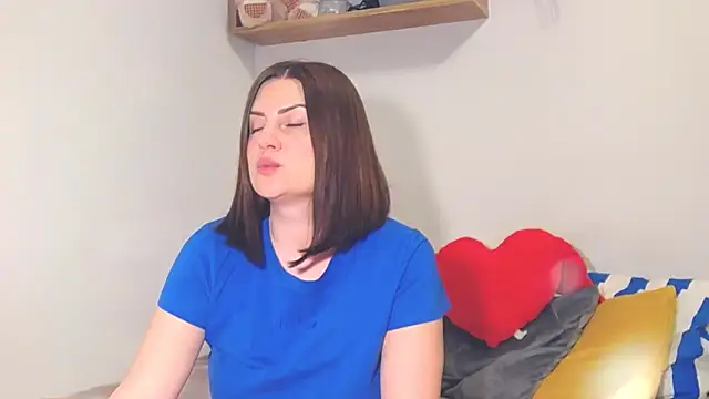 Snapshot of alisenties chatting on 02/16/25, 06:10 alisenties online show from 02/16/25, 06:10