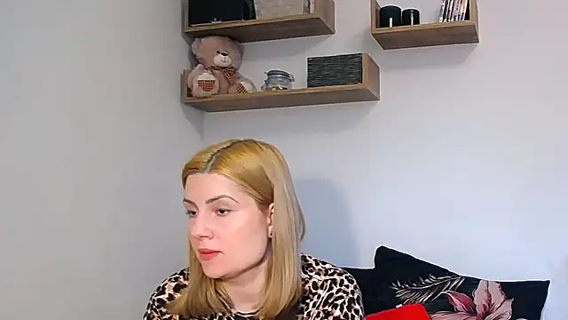 Snapshot of alisenties chatting on 03/11/26, 02:56 alisenties online show from 03/11/26, 02:56