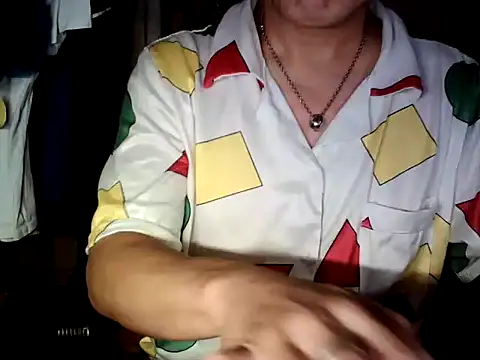 Snapshot of dogmimigg chatting on 07/17/26, 05:29 dogmimigg online show from 07/17/26, 05:29