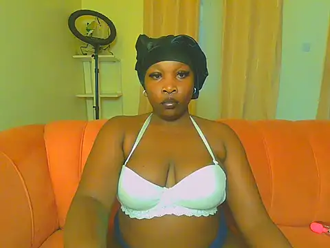 Snapshot of Tamara_mercillo chatting on 07/14/26, 05:45 Tamara mercillo online show from 07/14/26, 05:45