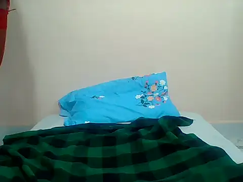 Snapshot of Amanda-Flower chatting on 07/14/26, 10:21 Amanda-Flower online show from 07/14/26, 10:21