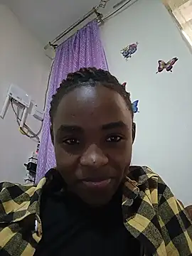 Snapshot of kemmy_sweet chatting on 07/17/26, 12:56 kemmy sweet online show from 07/17/26, 12:56