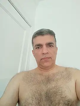 Snapshot of MatureHairyGuy chatting on 07/13/26, 06:11 MatureHairyGuy online show from 07/13/26, 06:11