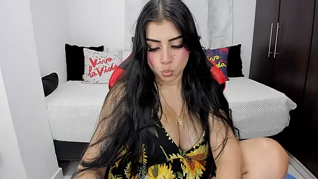 lucy007  online show from 02/10/25, 08:00