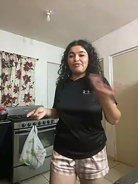 Snapshot of amairaniLopez chatting on 08/08/26, 04:14 amairaniLopez online show from 08/08/26, 04:14
