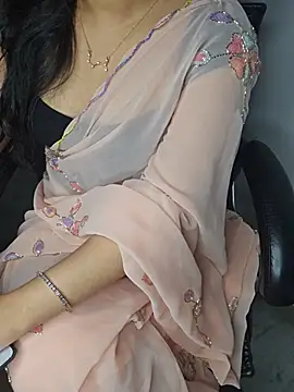 Snapshot of Chandani_Moonlight chatting on 07/27/26, 06:15 Chandani Moonlight online show from 07/27/26, 06:15