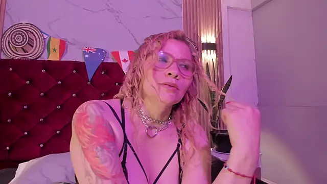 Antonella-Milf online show from 07/16/26, 07:31
