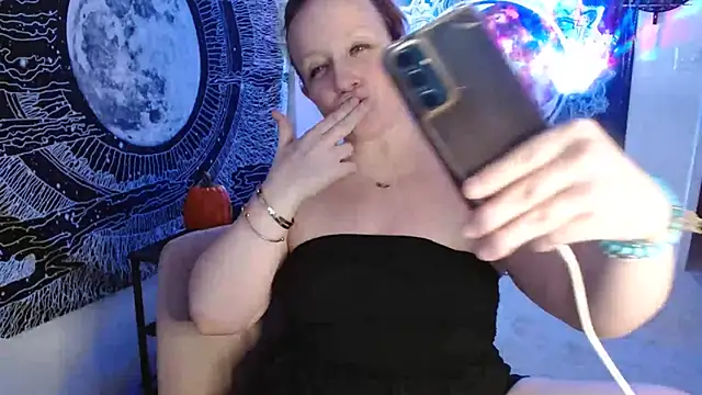 Snapshot of XxMs_StarzxX chatting on 09/15/25, 03:17 XxMs StarzxX online show from 09/15/25, 03:17