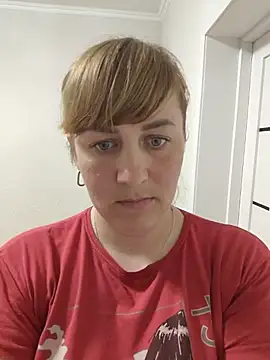 Snapshot of velvetsky323 chatting on 07/19/26, 08:45 velvetsky323 online show from 07/19/26, 08:45