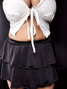 Snapshot of horny-sneha chatting on 07/17/26, 10:55 horny-sneha online show from 07/17/26, 10:55