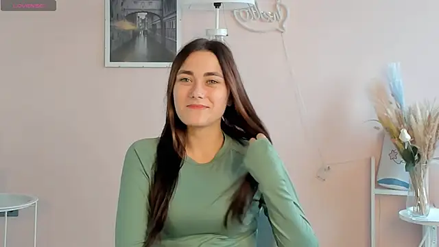 Snapshot of MarcellePiwowar chatting on 07/19/26, 12:09 MarcellePiwowar online show from 07/19/26, 12:09
