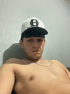 Snapshot of hectorpolla chatting on 07/17/26, 04:56 hectorpolla online show from 07/17/26, 04:56