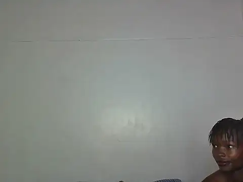 Petitegoddess012 online show from 07/17/26, 08:46