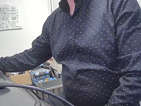 gabriel9  online show from 05/17/26, 07:39