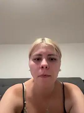 Ellaa Candy online show from 07/22/26, 07:38