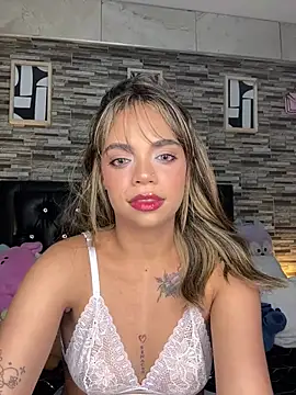 Snapshot of PamelaScothh chatting on 07/19/26, 02:48 PamelaScothh online show from 07/19/26, 02:48