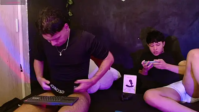 Duolatinhot69 online show from 07/29/26, 04:10