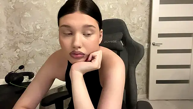 LilyTouch online show from 07/28/26, 07:15