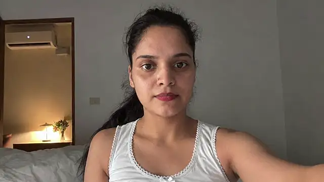 Snapshot of rashika_67 chatting on 07/21/26, 02:03 rashika 67 online show from 07/21/26, 02:03