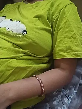 Snapshot of Lovely-Pihu chatting on 07/25/26, 11:08 Lovely-Pihu online show from 07/25/26, 11:08