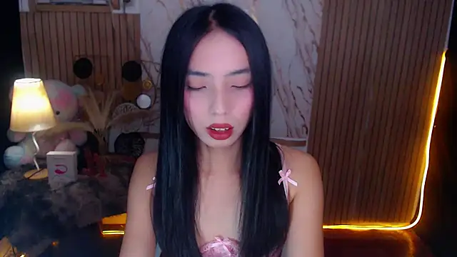 Trans yvone online show from 07/22/26, 05:49