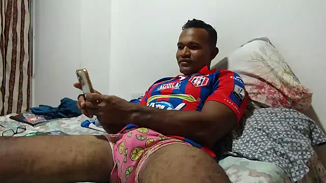 Snapshot of samario06 chatting on 02/09/25, 05:08 samario06 online show from 02/09/25, 05:08