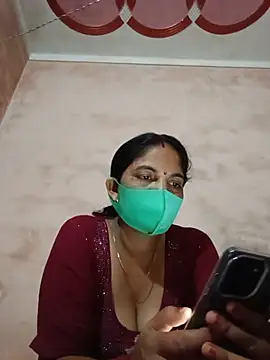 Snapshot of Priyanka_hot88 chatting on 07/24/26, 05:00 Priyanka hot88 online show from 07/24/26, 05:00