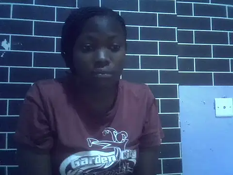 Snapshot of prettydivabloom chatting on 08/03/26, 01:15 prettydivabloom online show from 08/03/26, 01:15