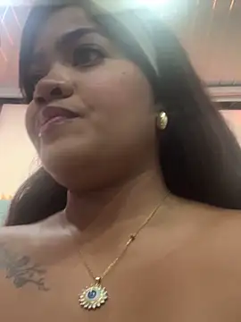 Snapshot of riri_brunnete chatting on 02/24/25, 06:47 riri brunnete online show from 02/24/25, 06:47