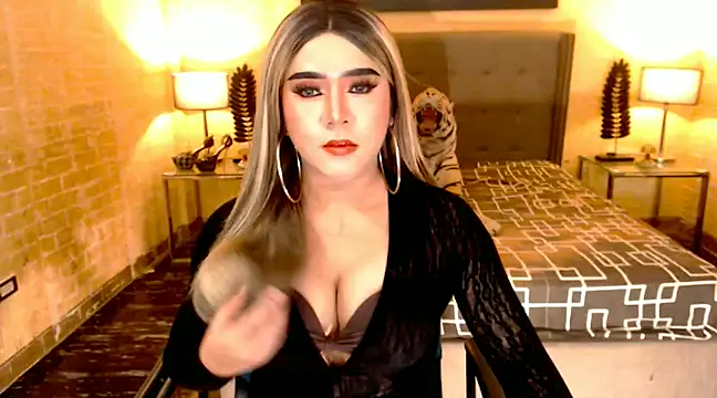 Snapshot of BigCumHuntersxx chatting on 01/15/25, 07:34 BigCumHuntersxx online show from 01/15/25, 07:34