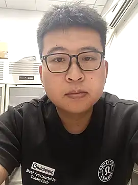 Snapshot of Qiqimowang chatting on 07/23/26, 10:35 Qiqimowang online show from 07/23/26, 10:35