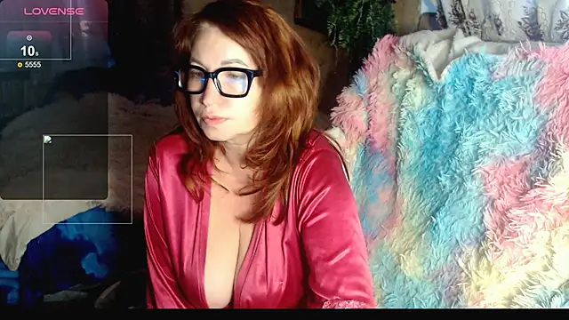 Snapshot of FlirtatiousMegan chatting on 05/21/26, 01:23 FlirtatiousMegan online show from 05/21/26, 01:23
